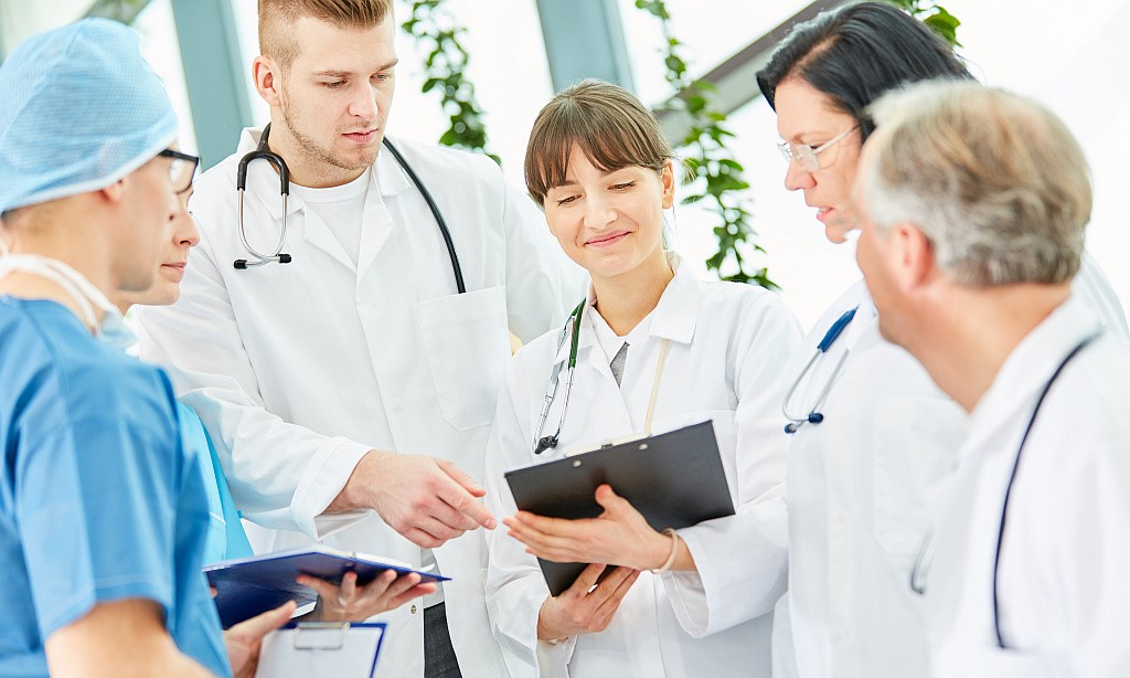 Arbeitende Menschen im Krankenhaus
