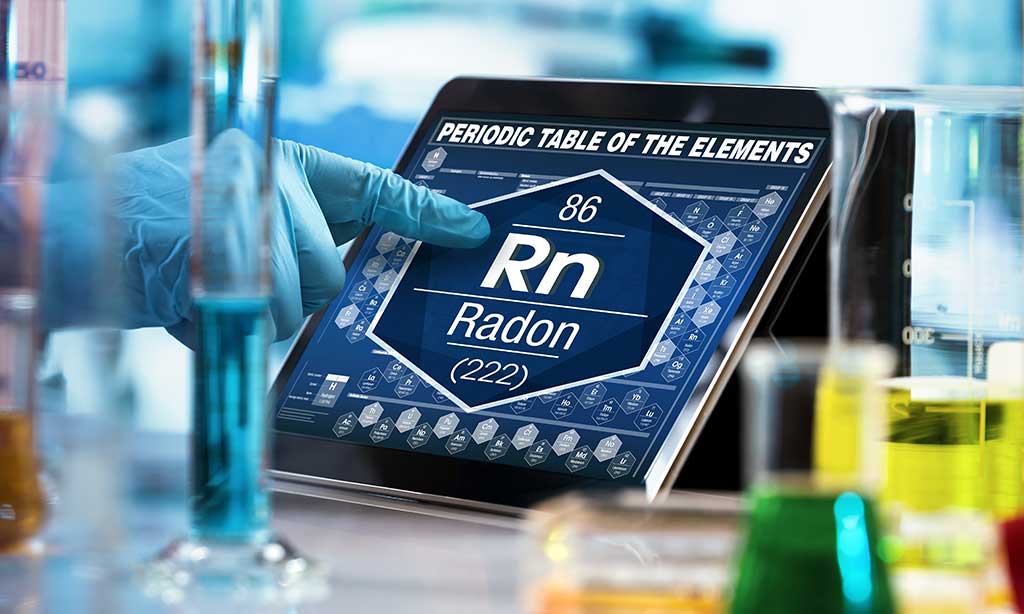 Tablet mit Chemietabelle